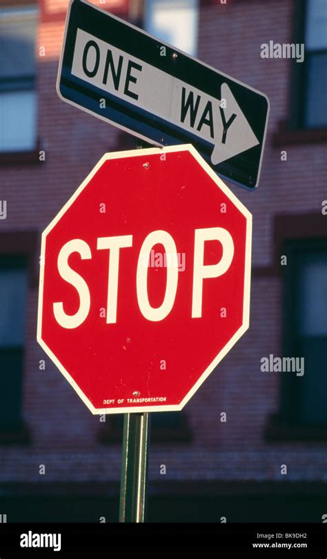 Rectangular Stop Sign Hi Res Stock Photography And Images Alamy