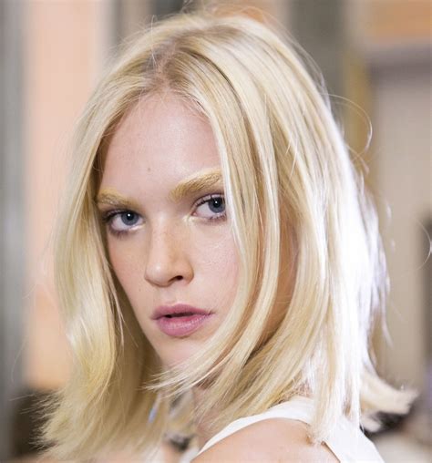 Before we go into the best ways to bleach your hair, allow us to the biebs is always mixing things up in the hairstyle department, and he's gone through some. 21 incredible platinum blonde hairstyles you're sure to love