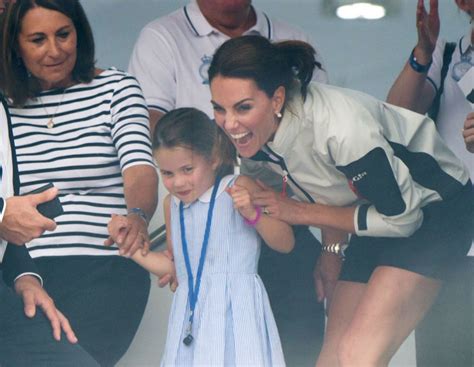 Todo Lo Que Sabemos Sobre La Madre De Kate Middleton