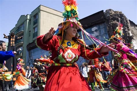 Bailes Indígenas En El Entierro Beñat Zaldua Flickr