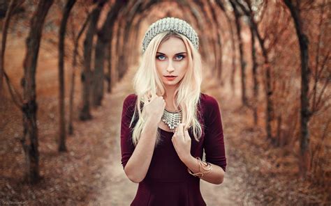 Sergey Piltnik Women Model Long Hair Platinum Blonde Cleavage Face Depth Of Field Wallpaper