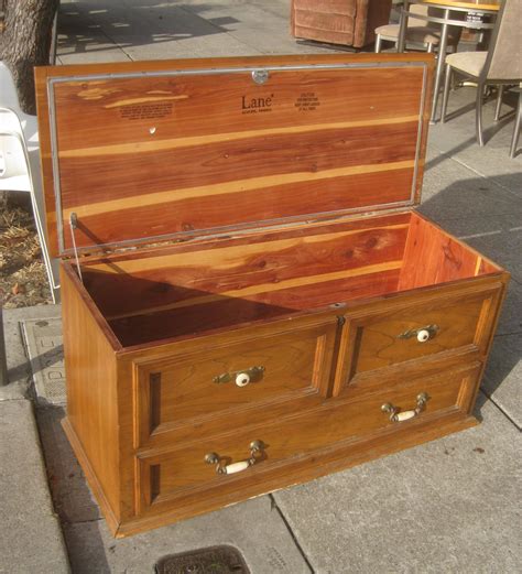 Uhuru Furniture And Collectibles Sold Lane Cedar Chest 50