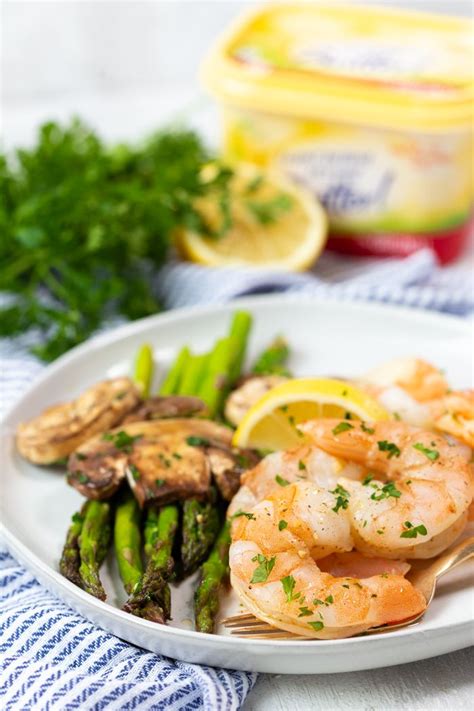 If you aren't a fan of asparagus, you could easily swap them. One Pan Honey Lemon Garlic Shrimp and Asparagus | Recipe ...