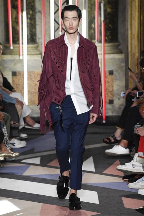 Les Hommes Spring 2019 Menswear Fashion Show Collection See The