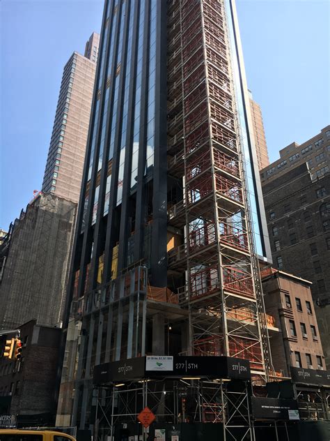 Gene Kaufman Designed 292 Fifth Avenue Rises Above Street Level In