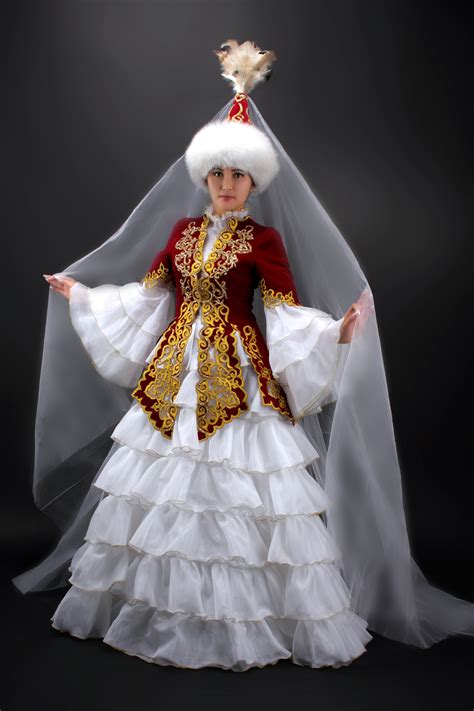 Фото казахской национальной одежды 65 фото