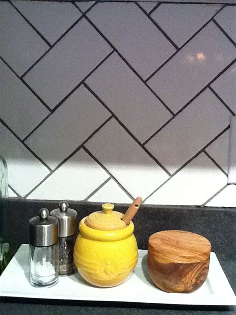 Kitchen white herringbone backsplash with grey grout. Herringbone pattern white subway tile backsplash. My ...