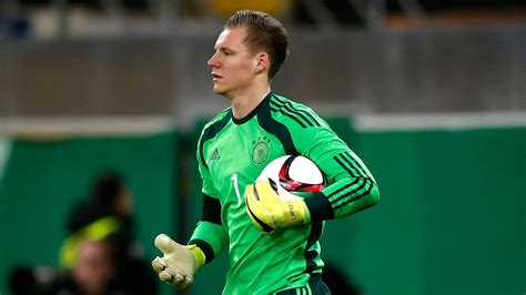 Bayer Leverkusen Keeper Bernd Leno Ignoring Transfer Talk Espn Fc