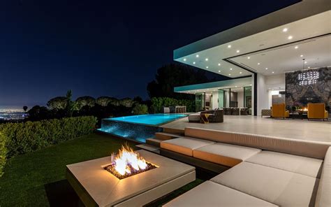 Contemporary Architectural Masterpiece California Luxury Homes