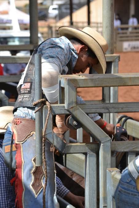 Isa Rodeo Behind The Chutes Photos The North West