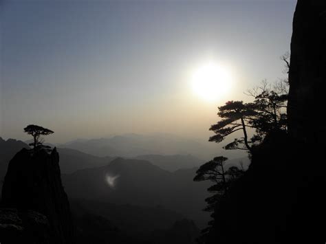 Sunset At Huangshan Mountain Sunset From Huangshan Mountai Flickr