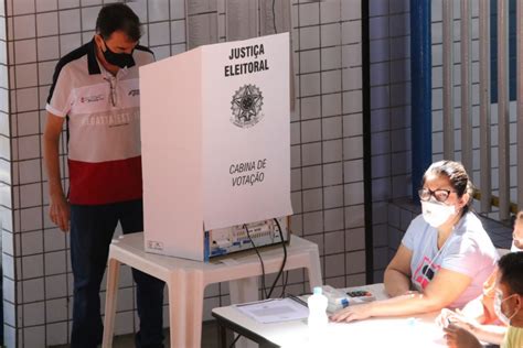 Sistema Do Tse Fica Sem Atualiza O De Contagem De Votos Por Mais De