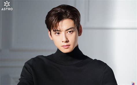 Cha Eun Woo Astro Tampan Meski Bruntusan Di Paris Fashion Week 2022