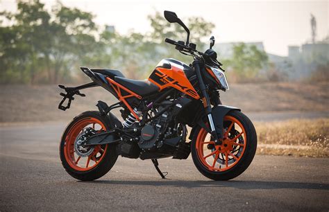 Ktm 125 Price In India 2021 2021 Ktm 125 Duke Launched At Rs 150