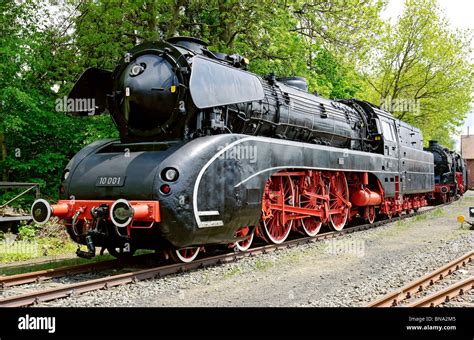 Streamlined Steam Locomotives Hi Res Stock Photography And Images Alamy