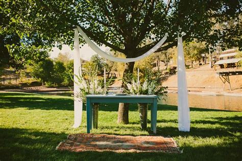 Outdoor Wedding Ceremonies Via Outside Wedding