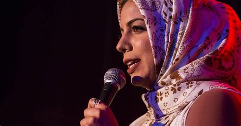 Salma Hindy Wants To Be Comedys Muslim Mindy Kaling