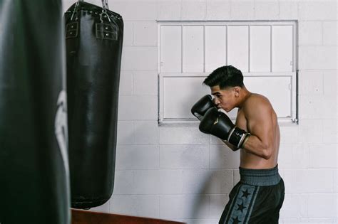 O Guia De 8 Passos Para Aprender Muay Thai Sozinho Em Casa Sem Treinador Ou Academia Ciência