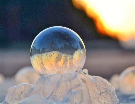 These Photos Of Frozen Bubbles And Crystals Are So Beautiful Theyll