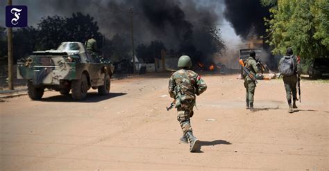 Die am schwersten verwundeten werden derzeit über das nachbarland niger nach deutschland. Mali: Bundeswehr beginnt Ausbildungsmission - Afrika - FAZ