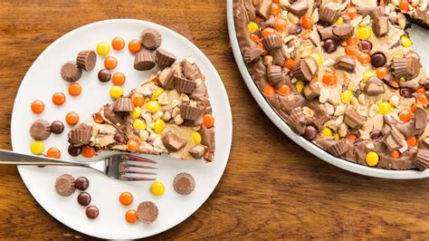 Reeses Peanut Butter Cup Brownie Pizza Recipe