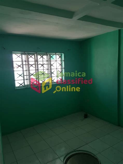 3 Bedroom 2 Bathroom House For Rent - Portsmouth, Portmore