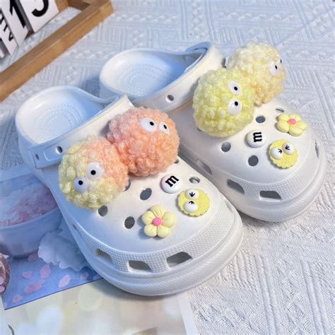 10ชิ้นเซ็ต Crocs Jibbitz เสน่ห์รองเท้าอุปกรณ์เสริมรองเท้าผ้าใบตุ๊กตา