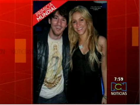 Shakira And Messi Shakira Wallpaper 20153461 Fanpop