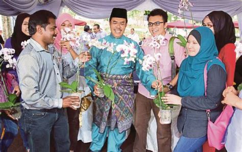 Flower Show Aims For Global Recognition New Straits Times Malaysia