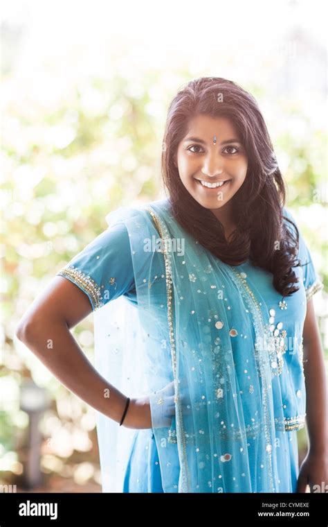 Indian Woman In Traditional Clothing Stock Photo Alamy