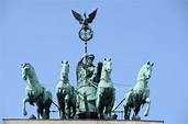 Cuadriga De La Puerta De Berlín Brandeburgo Imagen de archivo - Imagen ...