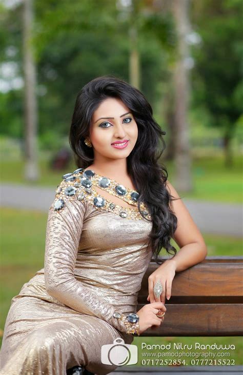 Sri Lankan Hot Girls Sri Lankan Actress And Model Vinu Udani New Hot