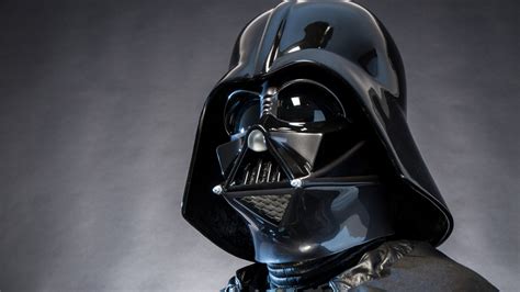 7 Year Old Dresses Up As Darth Vader To Play Music From Star Wars On