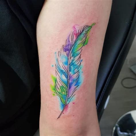 50 Beautiful Feather Tattoo Designs Tattooadore