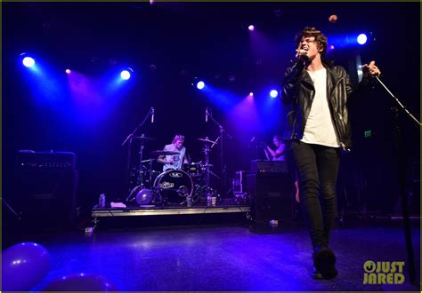 The Vamps Rock Out With Special Performance At Just Jareds Homecoming