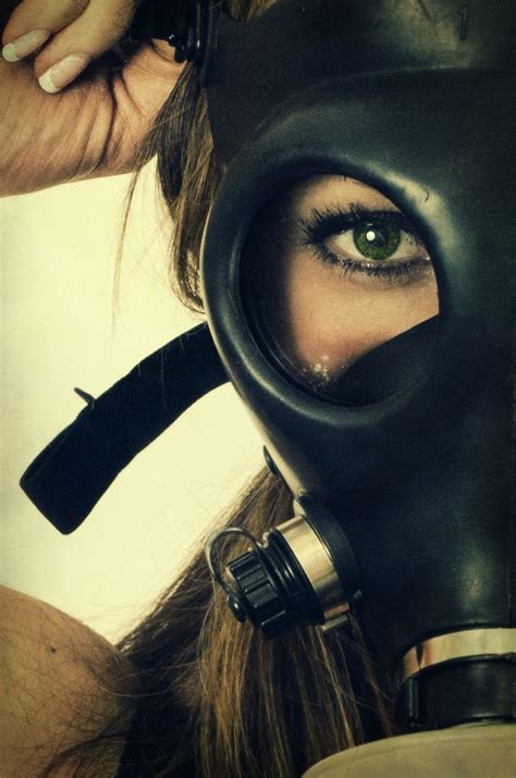 Girl In Gasmask Gas Mask Art Masks Art Sci Fi Jewelry Scuba Diving Pictures Mask Girl Latex