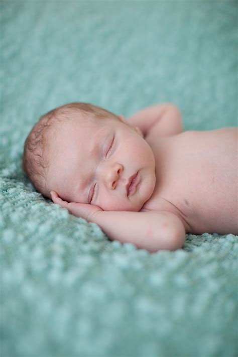 TESSA RAYANNE: Newborn Photo Shoot