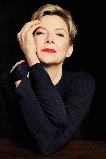Jun 22, 2021 · l'ex star di breaking bad, bryan cranston insieme ad annette bening nella commedia diretta dal regista di il diavolo veste prada, jerry and marge go large. Annette Bening: Bio, Height, Weight, Measurements ...