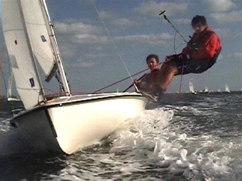 Vanguard Class Racing Sailboat 15 With Trailer For