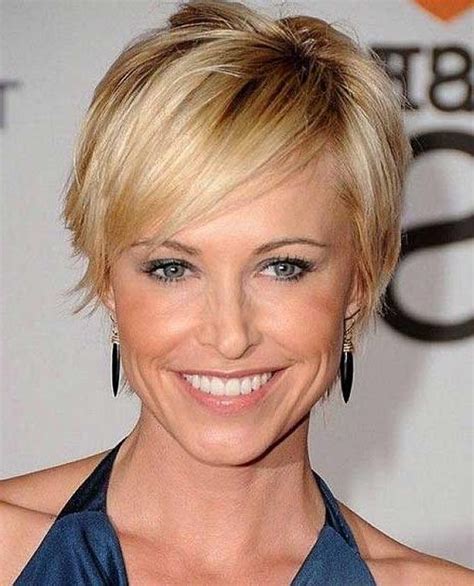 15 Best Trendy Short Haircuts For Fine Hair