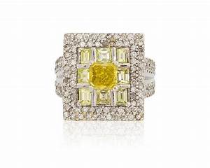 Lot A Colored And Near Colorless Diamond Ring
