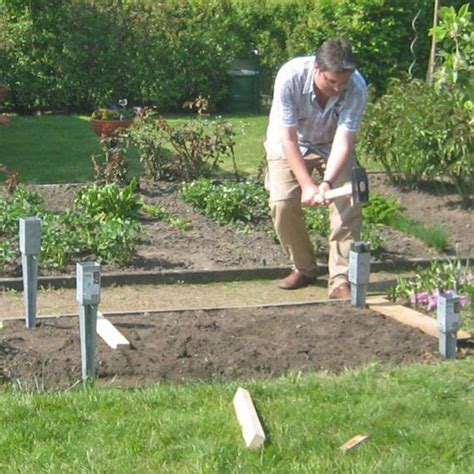Bevor sie mit der planung und dem bau ihres neuen gewächshauses beginnen, sollten sie sich das abgesenkte gewächshaus hat ein bodenbündiges fundament und wird dementsprechend ebenerdig bepflanzt (ideal für tomaten, gurken und paprika Tomatenhaus selber bauen - Mein schöner Garten