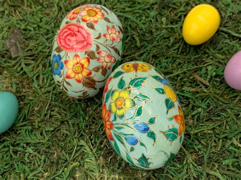 Vintage Easter Egg Ornaments, 2 floral Wood Ornaments, Easter ...