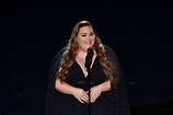 Chrissy Metz Performs at 2020 Oscars, Dedicates Song to Her Mom – SheKnows