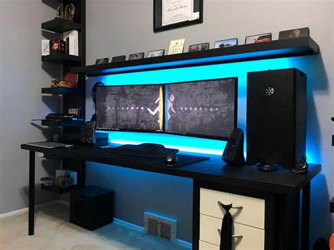 Multiple Monitor Gaming Desk