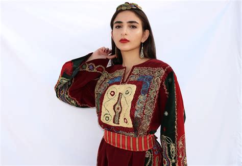 malaka hand embroidered tahreera palestinian dress thobe deerah