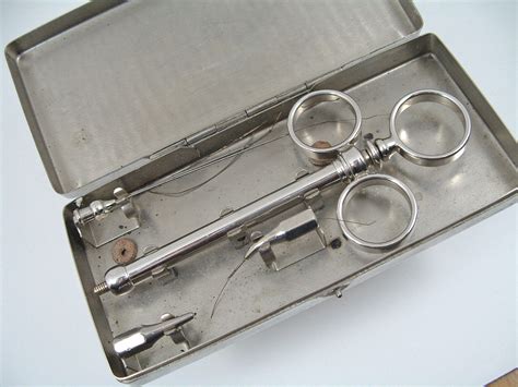 Old Cased Dental Hypodermic Syringe Antique Price Guide Details Page