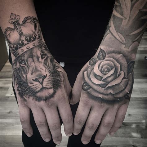 At the end of the session, the tattoo artist will cover your tattoo with a special healing film, which is included in the price and will give. Seanb_tattoos | Tattoo Artist in London | Reviews, price ...