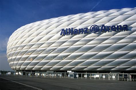 Home of the european champions @fcbayern and tsv 1860 münchen. Allianz Arena für alle Fußballfans