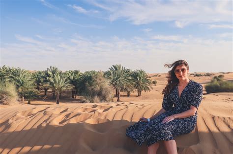 what to wear in abu dhabi and dubai 10 must have fashion items valentina s destinations